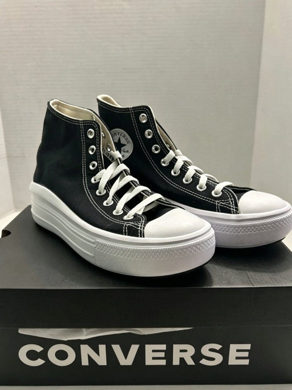 Size 9.5 Women’s- Converse Chuck Taylor All Star Move High Black White W (6LZ) - Picture 4 of 4